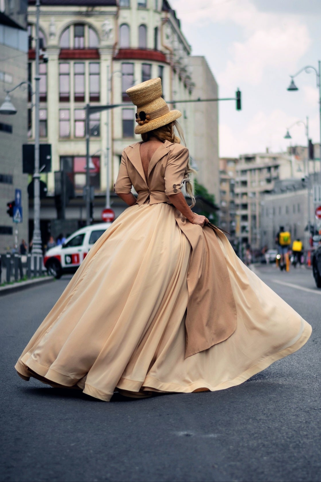 Outfit Dahlia - Cera Mihailescu👍