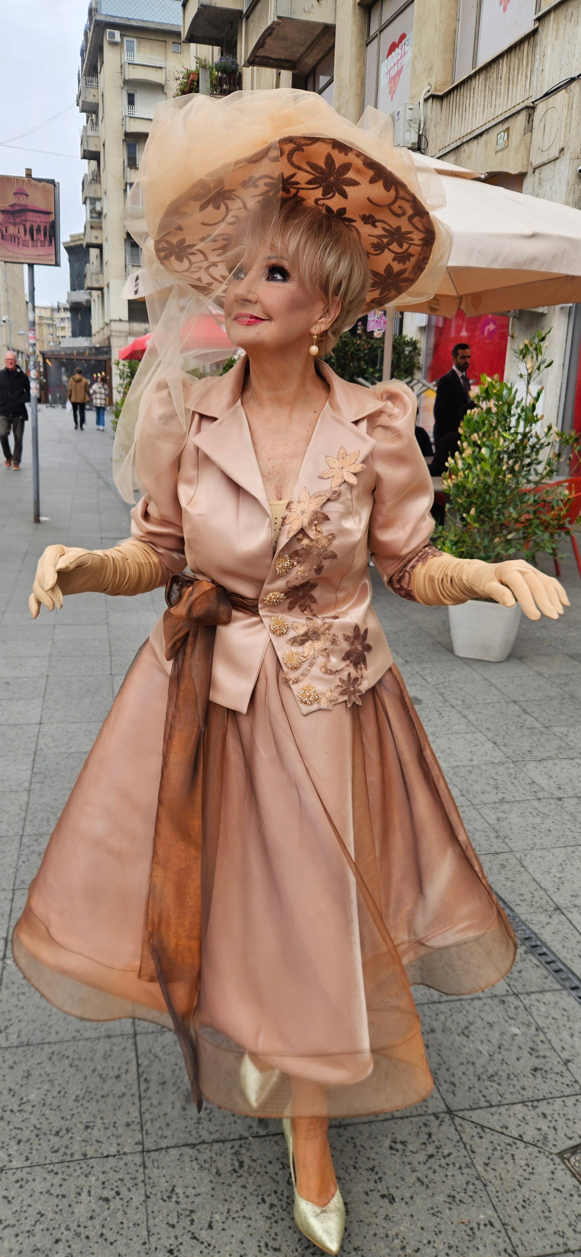 Outfit Organza Bronz- Ioana Casetti 👍🏼