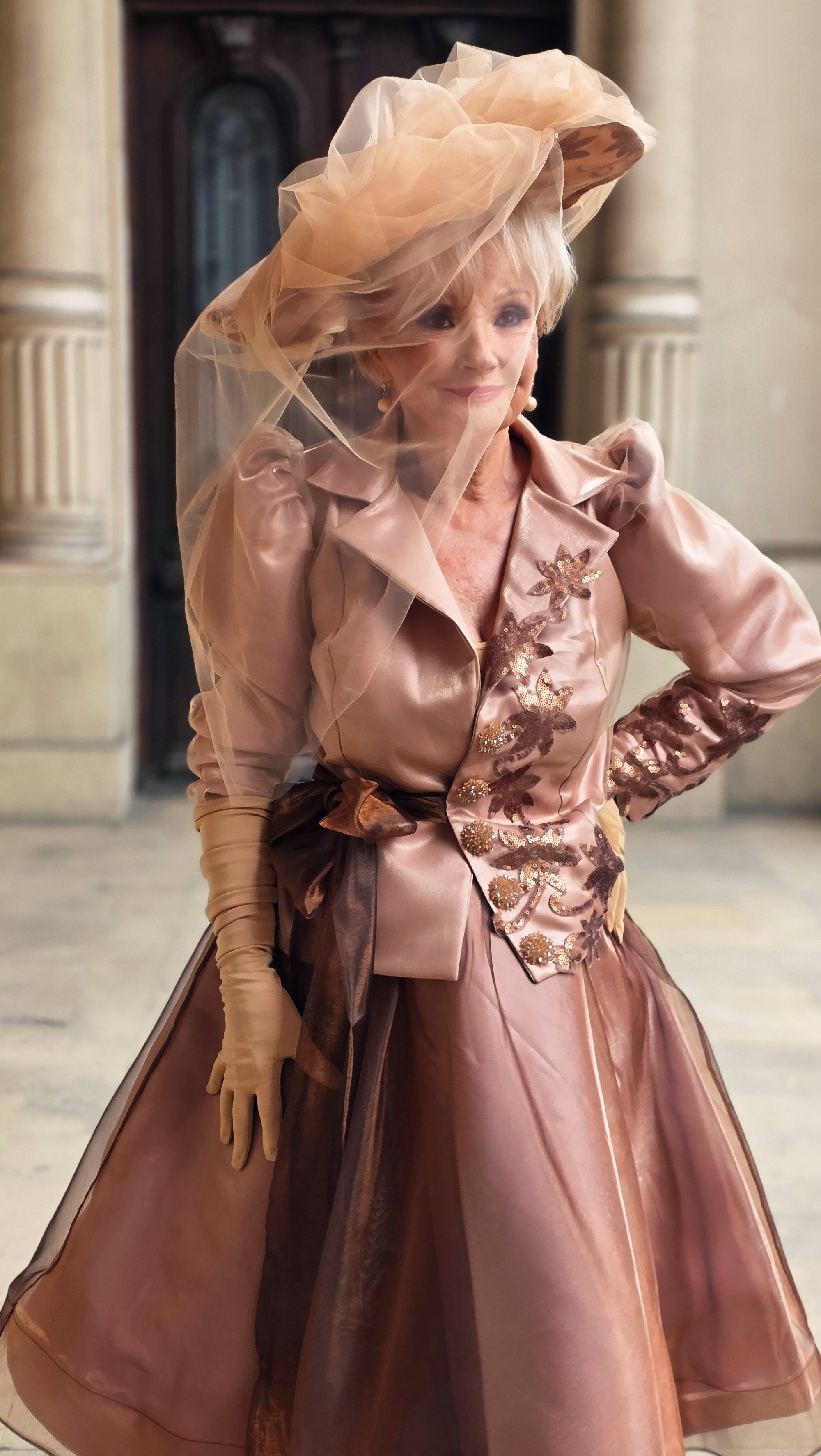 Outfit Organza Bronz- Ioana Casetti 👍🏼