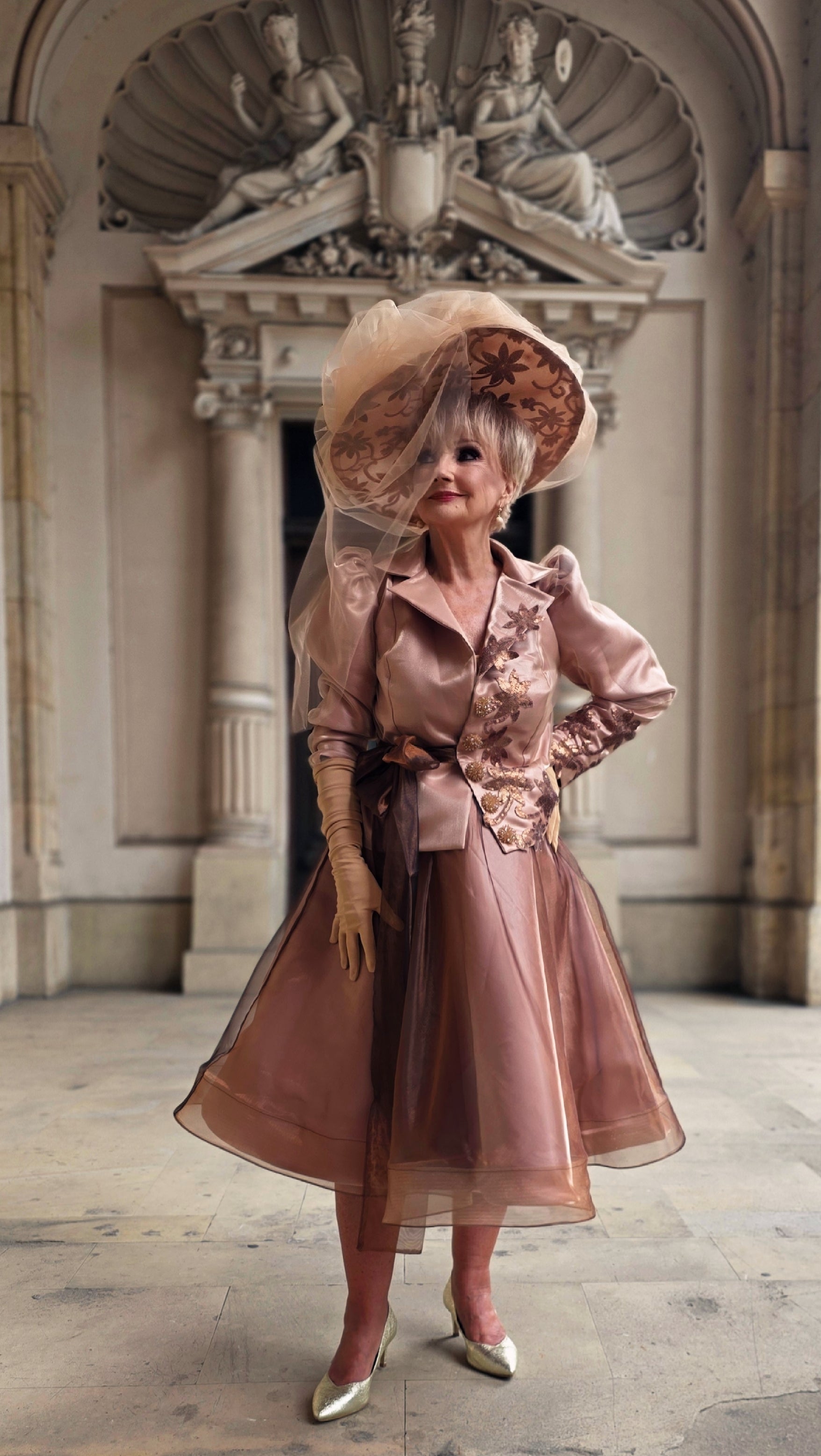 Outfit Organza Bronz- Ioana Casetti 👍🏼