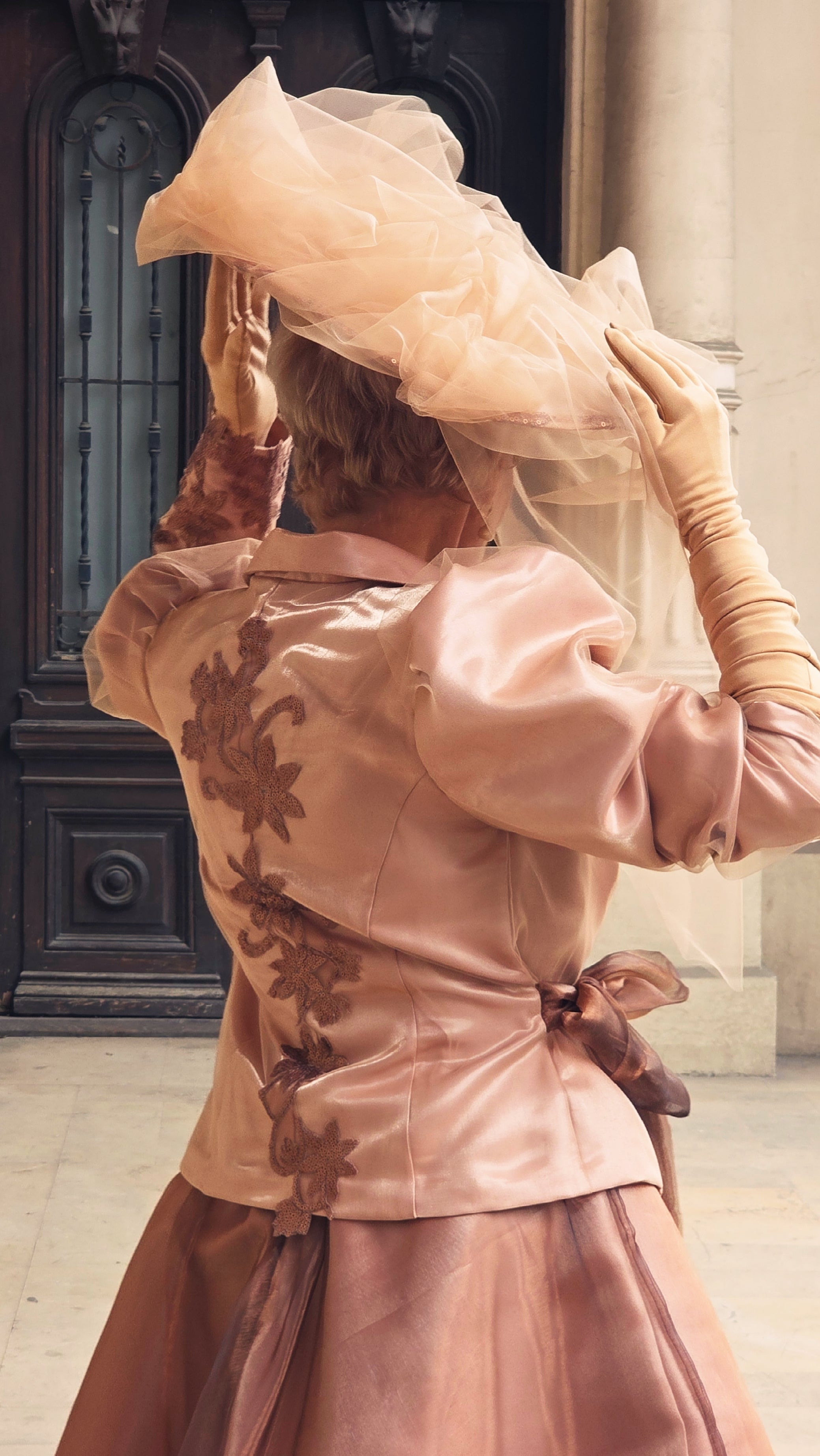 Outfit Organza Bronz- Ioana Casetti 👍🏼