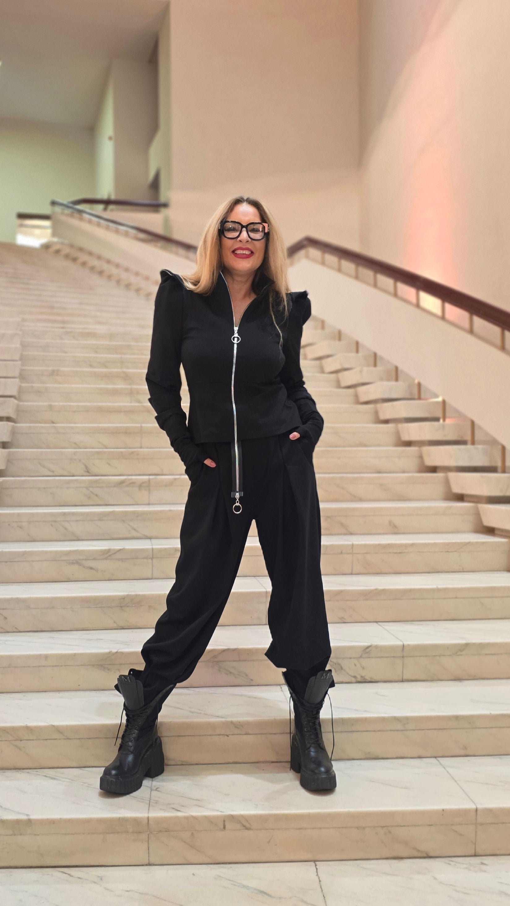 Outfit Black - Cera Mihailescu 👍🏼