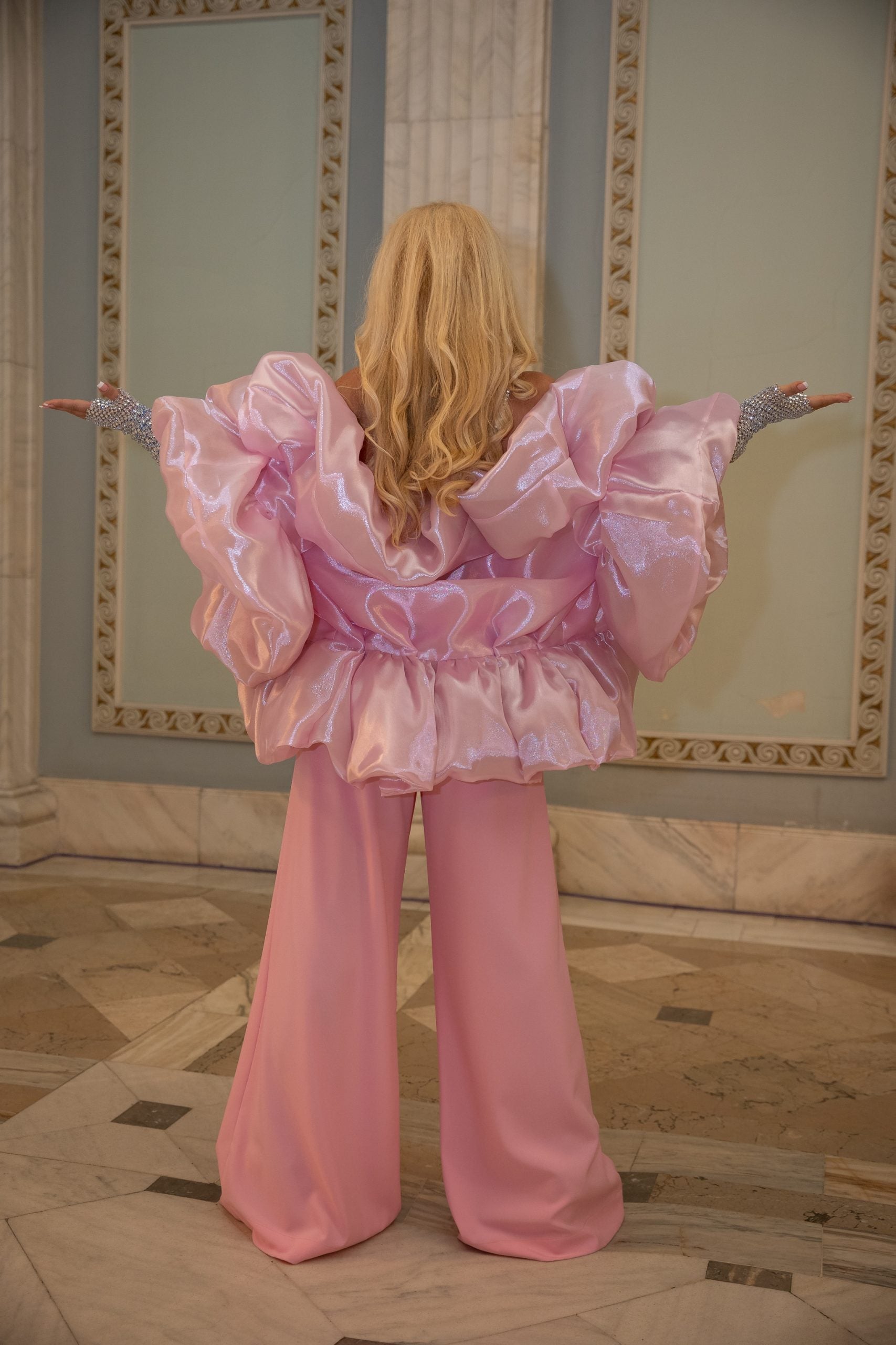 Outfit  Fuchsia - Cera Mihailescu👍